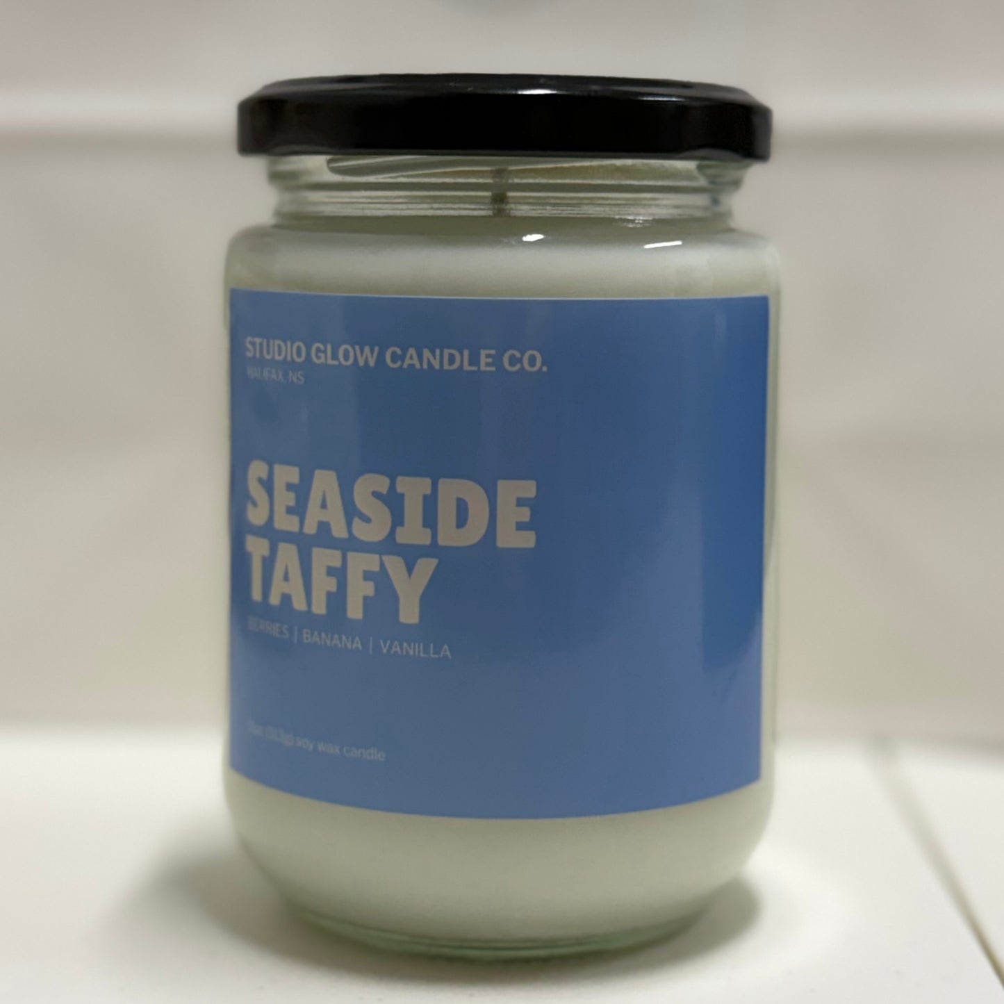Seaside Taffy Candle - Hand-Poured in Nova Scotia